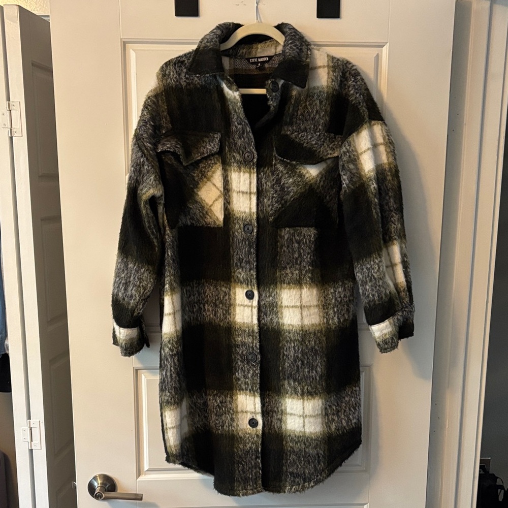 Steve Madden Women’s Black and White Plaid Teddy Jacket